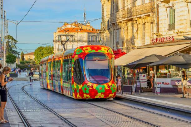 * F3 Haussmannien, Centre-ville, 4 Pers, Wifi * * Montpellier